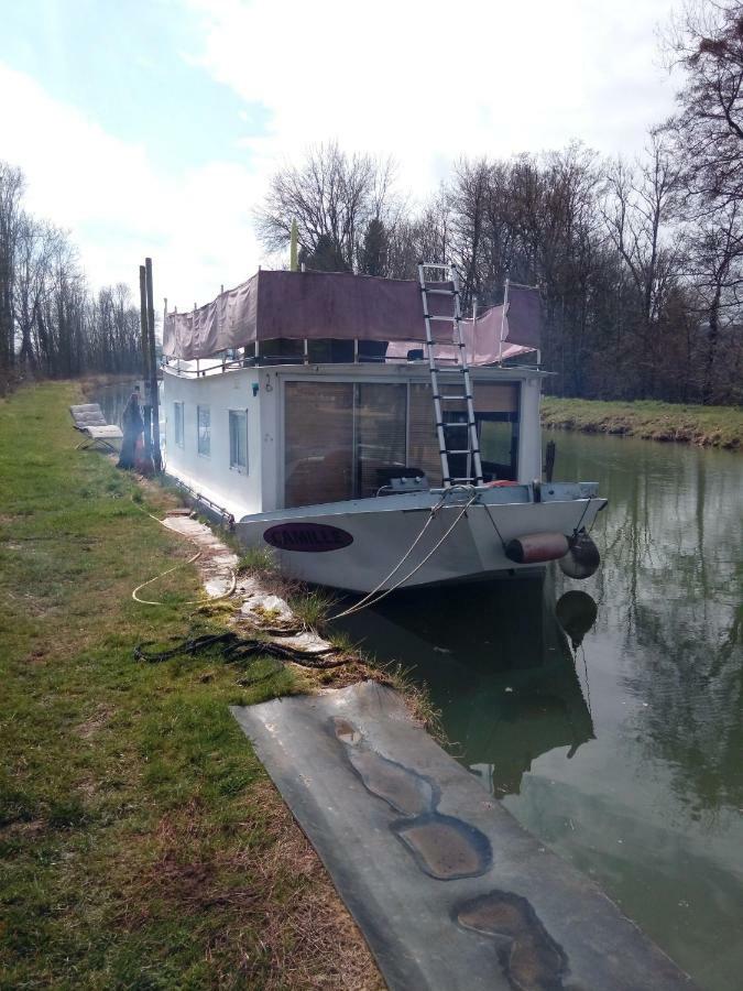 Bateau Houseboat Camille Hotel Donchery Buitenkant foto